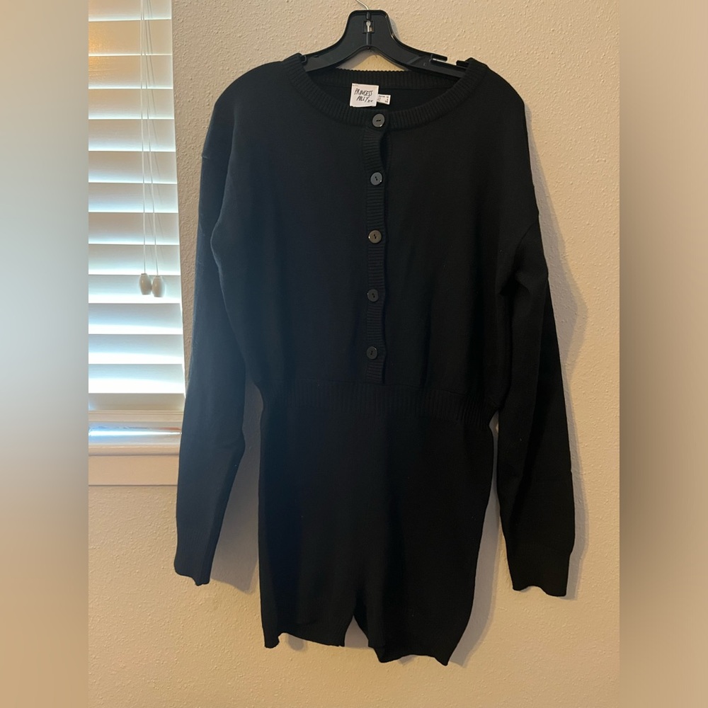 Princess Polly black romper!